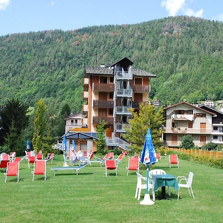 Hotel Derby Априка Екстериор снимка
