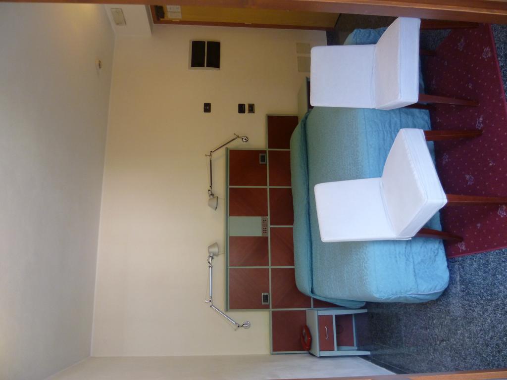 Hotel Derby Априка Екстериор снимка
