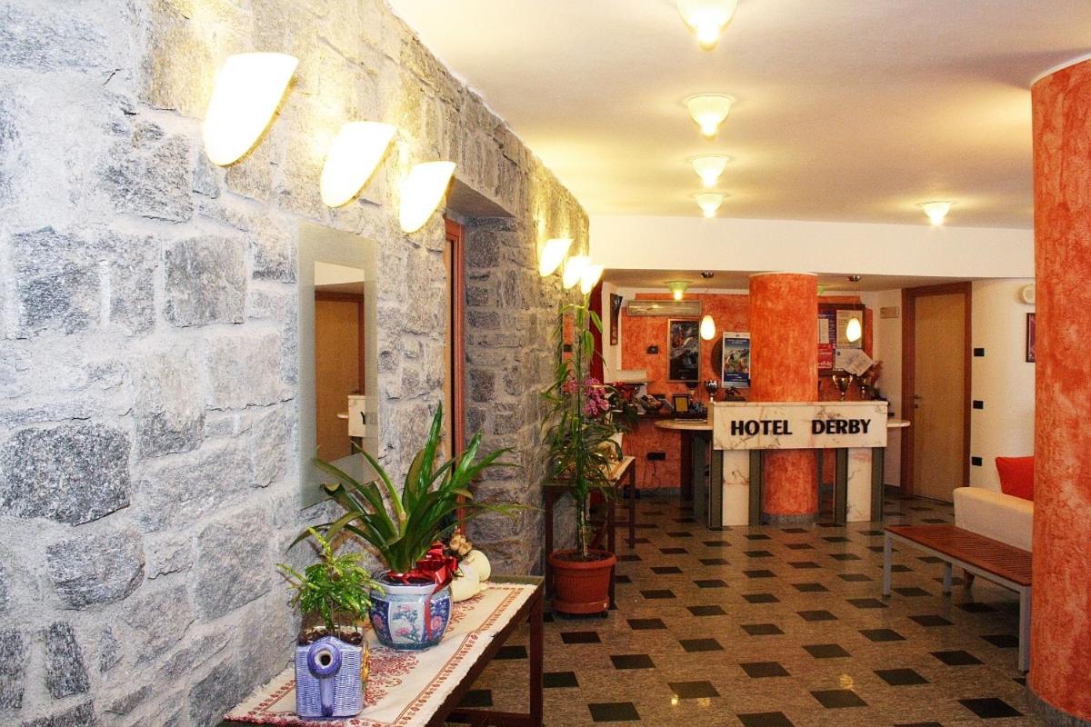 Hotel Derby Априка Екстериор снимка