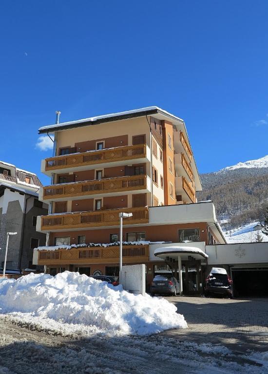 Hotel Derby Априка Екстериор снимка